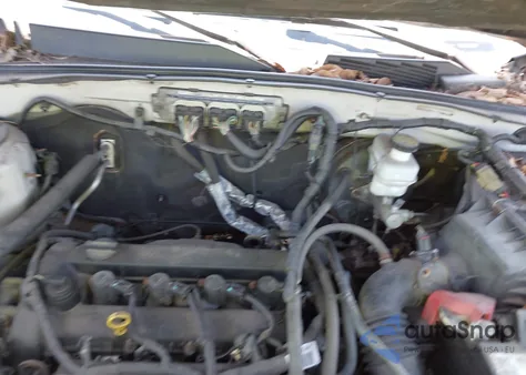 2010 Ford Escape Xlt z USA, uszkodzony, nr VIN 1FMCU9D7XAKA12672